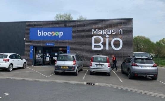 biocoop mauges devanture